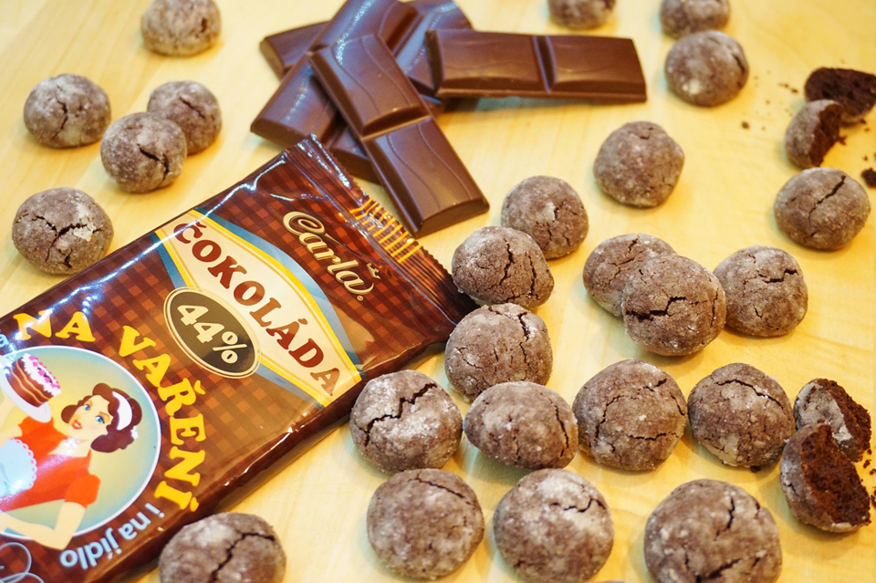Čokoládové popraskané sušenky