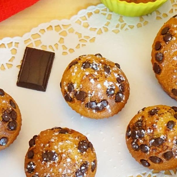 Muffiny se skořicí a čokoládovými kousky
